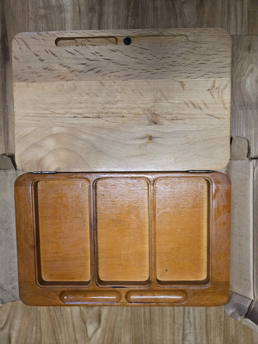 Milbern MCM Fold-Away Wooden Server